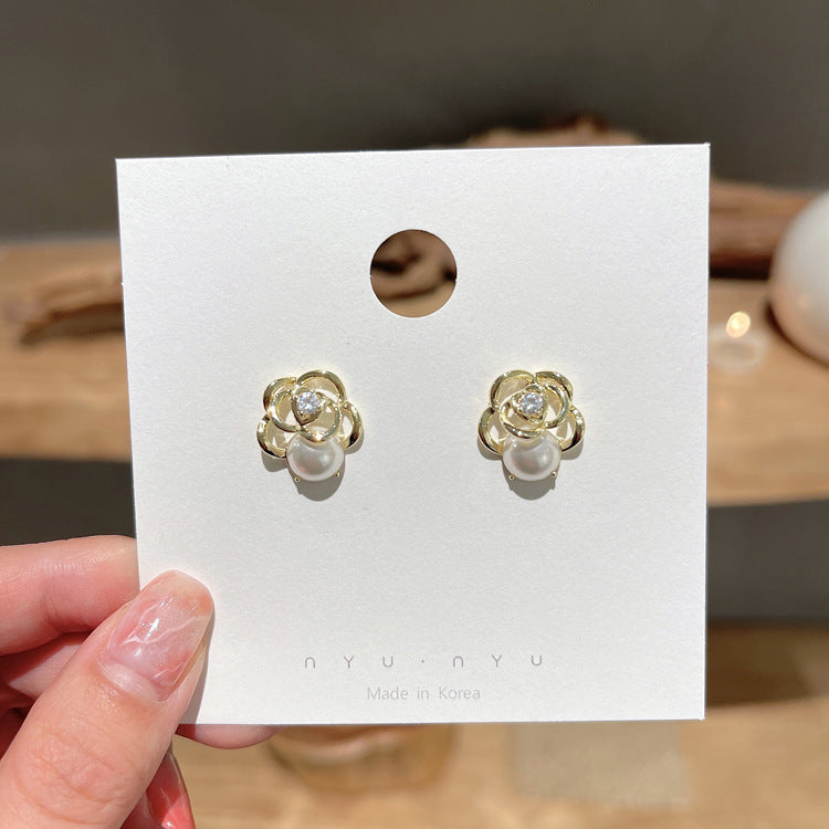 Wholesale S925 silver needle leaf rose small fresh flower earrings